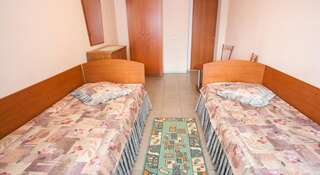 Гостиница Башня Тольятти Бюджетный двухместный номер с 2 отдельными кроватями-4