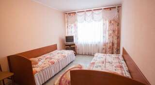 Гостиница Башня Тольятти Бюджетный двухместный номер с 2 отдельными кроватями-2